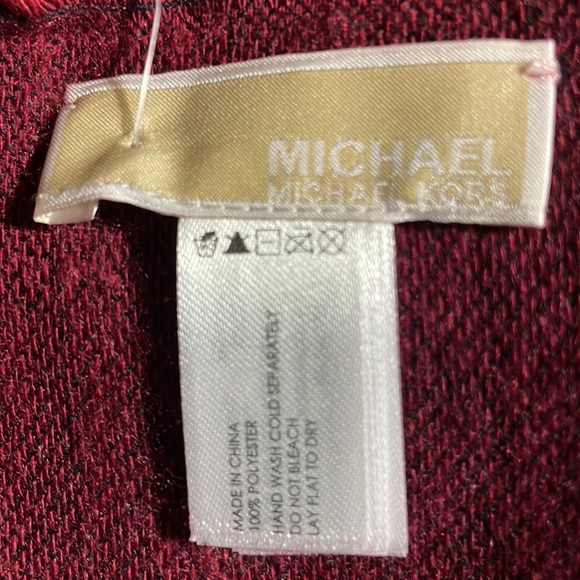 Michael Michael Kors NWT red and black scarf - Picture 8 of 8